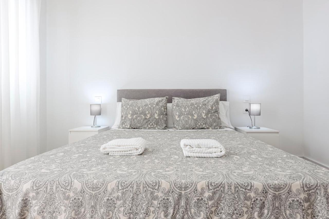 Apartament Algaba Aral Alcala del Rio Zewnętrze zdjęcie